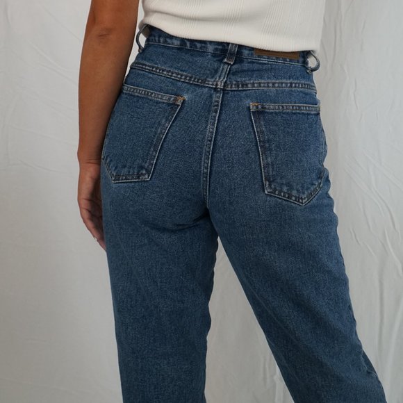 90's Vintage High Waisted Wedgie Jeans - Picture 4 of 6